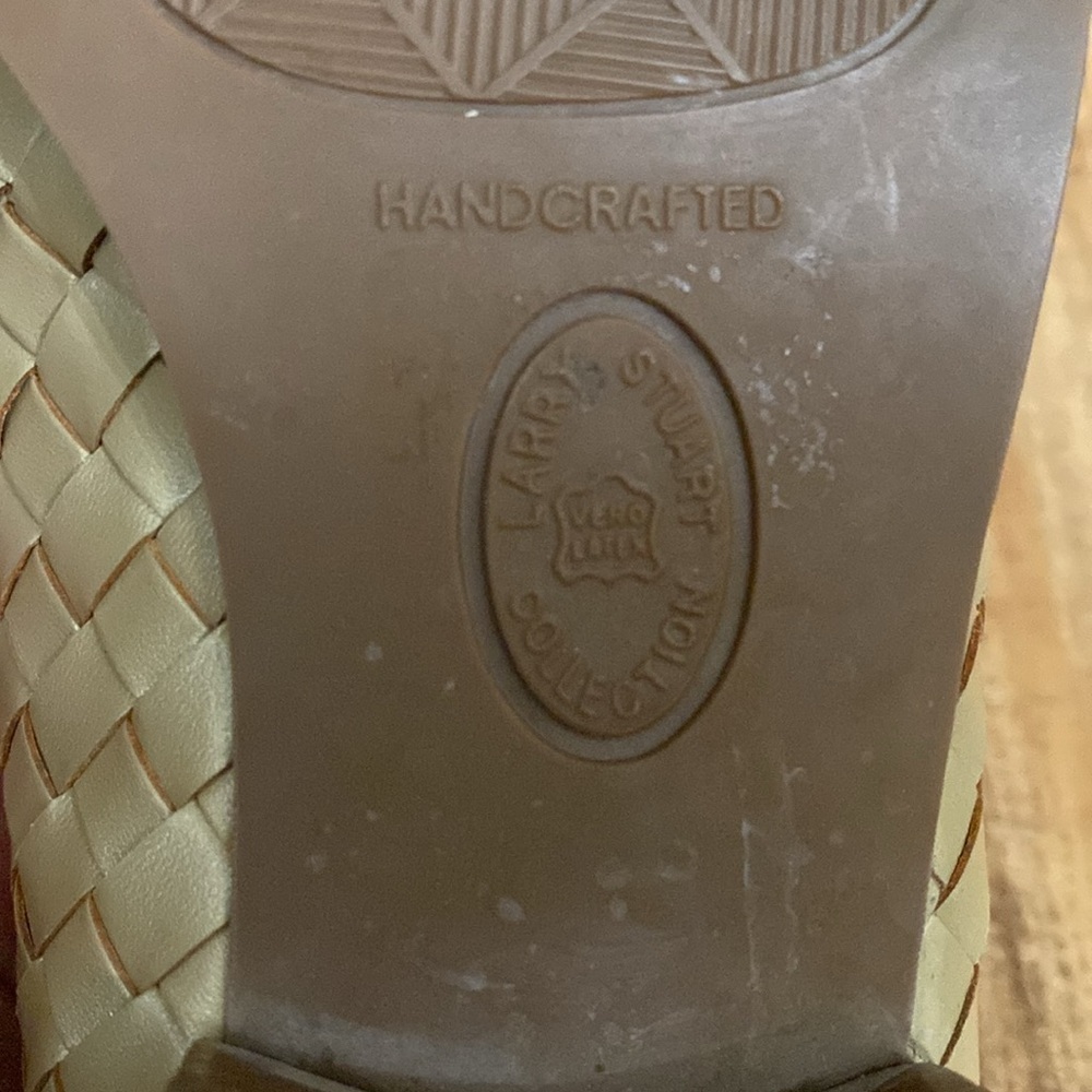 Larry Stuart gold metallic basket weave pattern slip on loafers size 9M - Picture 11 of 11